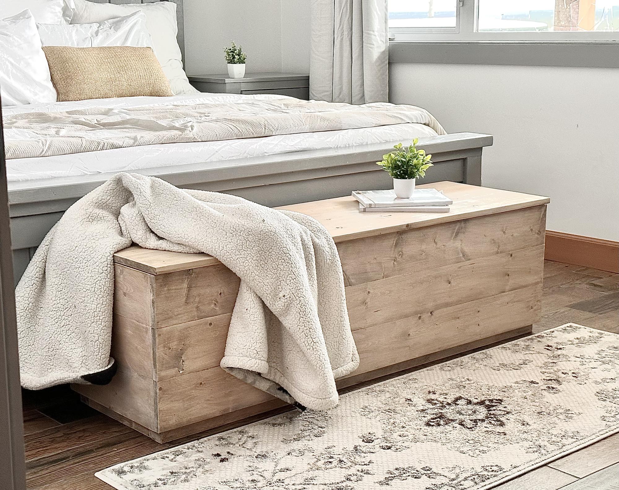DIY Wood Trunk with Storage – Free Woodworking Plan - Image 1