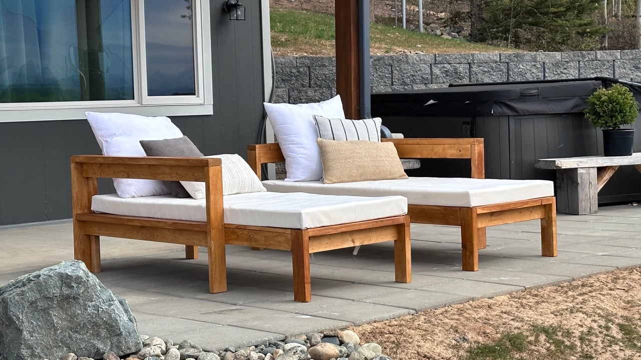 2×4 Outdoor Chaise Lounge - Image 1