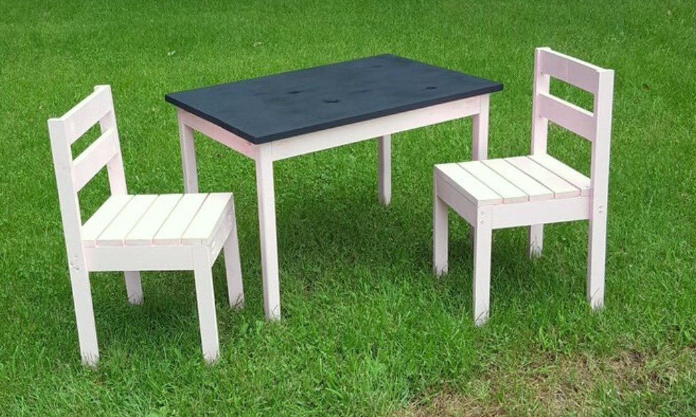 Four Dollar Stackable Children's Chairs woodworking plan