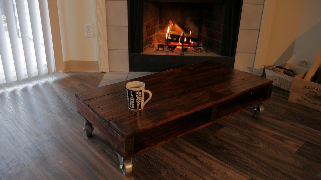 Pallet Coffee Table woodworking plan