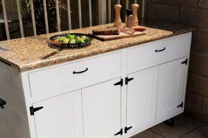 Mobile Outdoor Cabinet woodworking plan