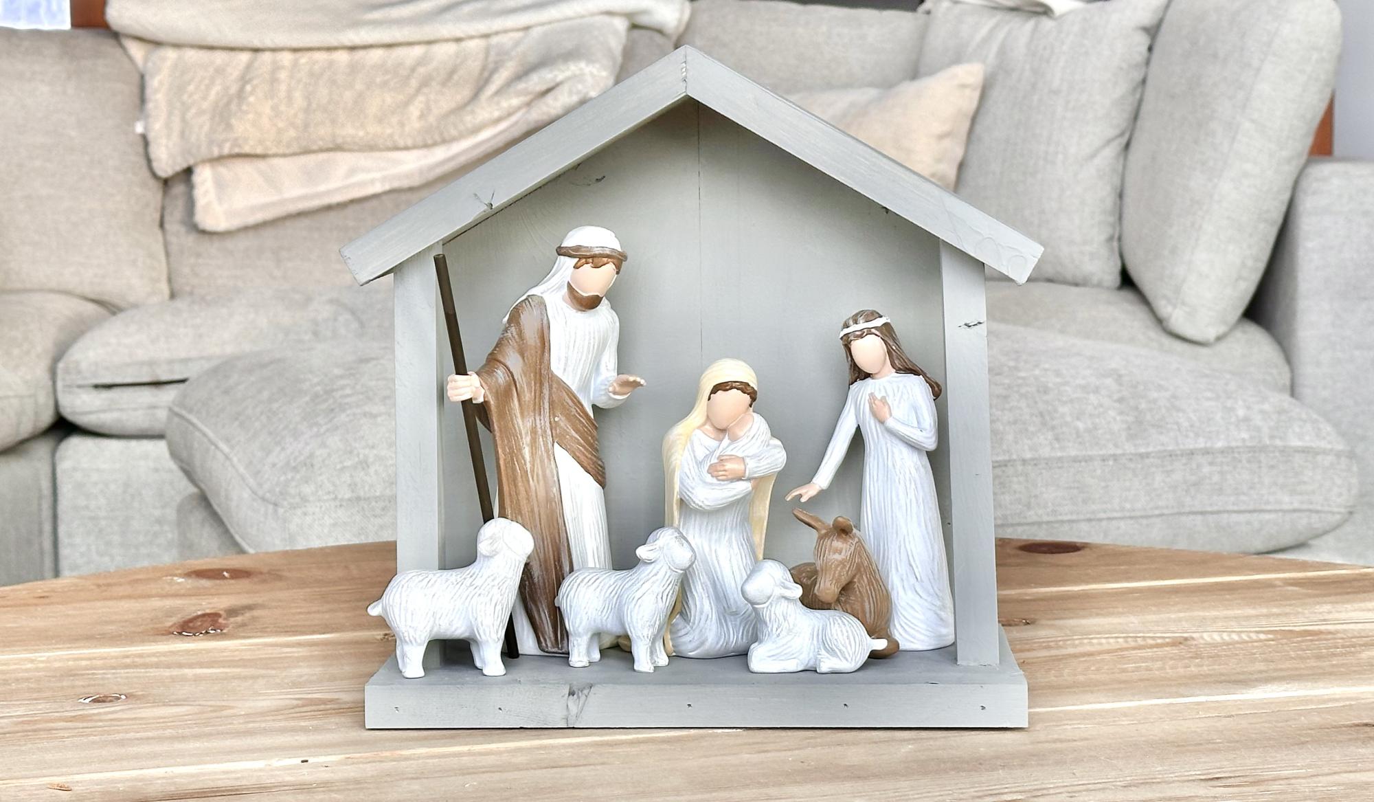 Nativity Stable – Fence Picket Craft Project - Image 1