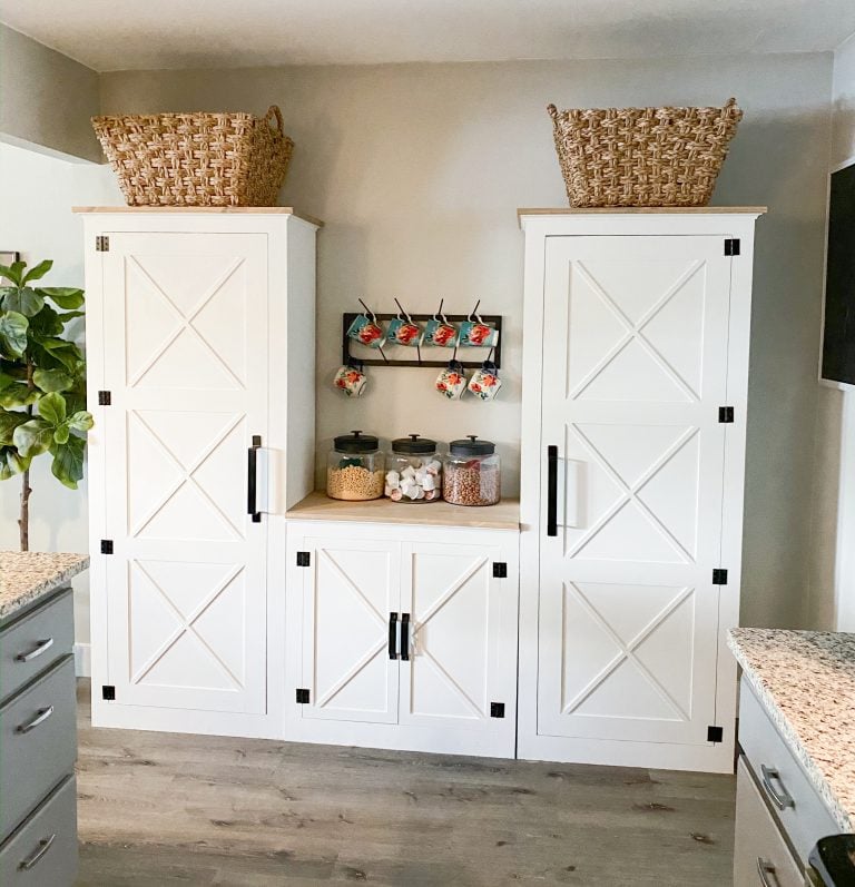 DIY Pantry Cabinet woodworking plan