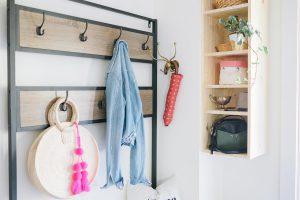 Floating Adjustable Shelves woodworking plan