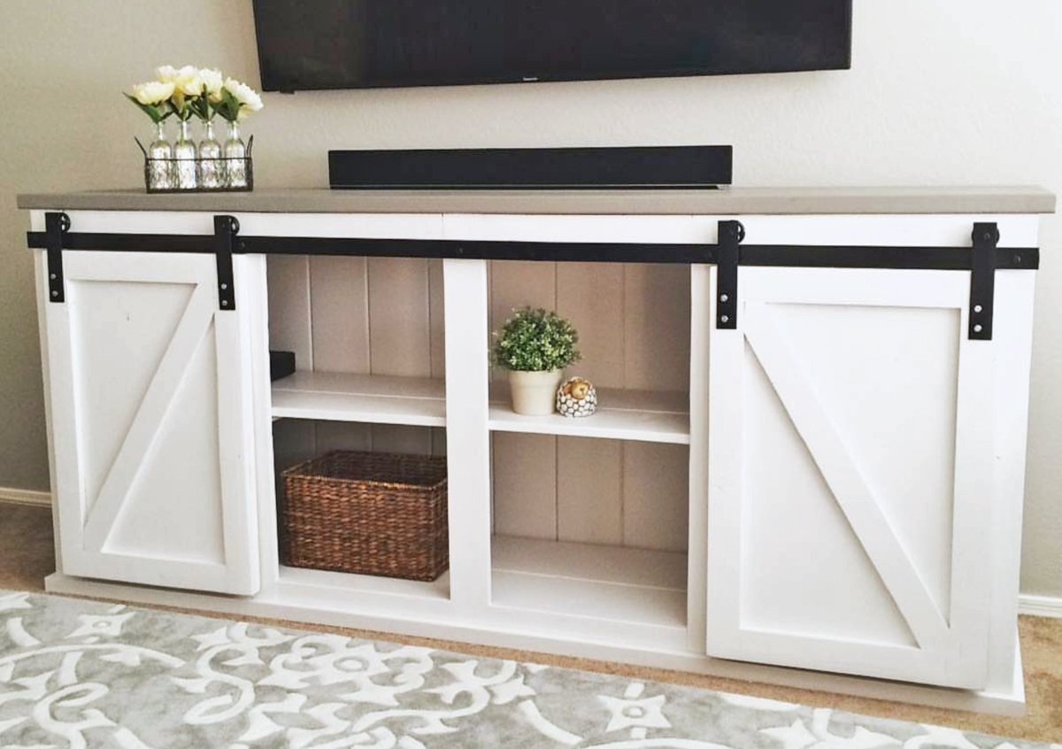 Simplified 8′ Barn Door Console Plans - Image 1