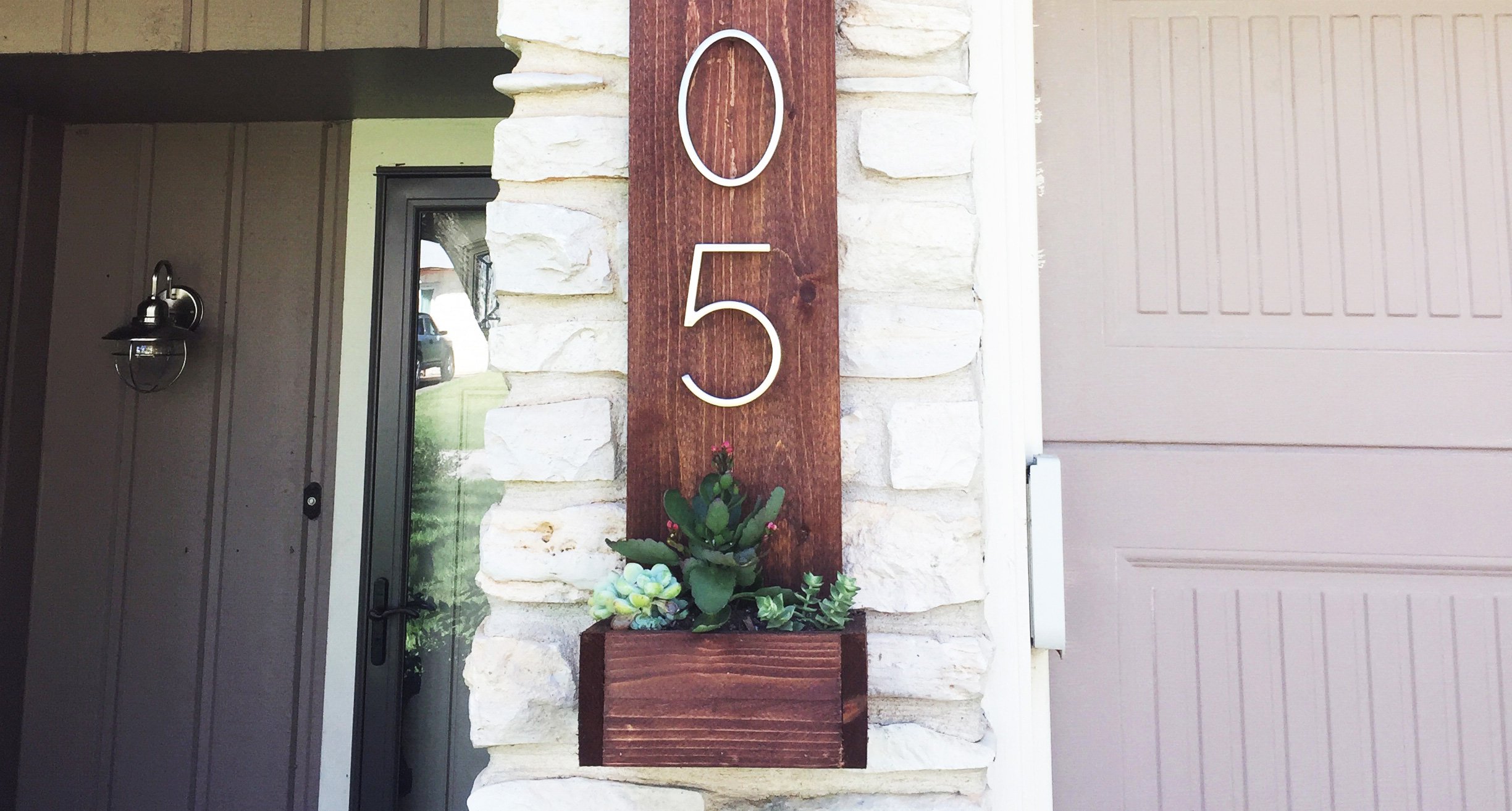 House Numbers Vertical Planter from Cedar Fence Pickets - Image 1