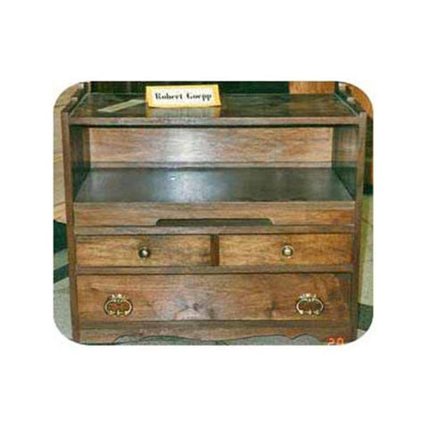 Woodworking Project Paper Plan to Build TV Stand - Image 1