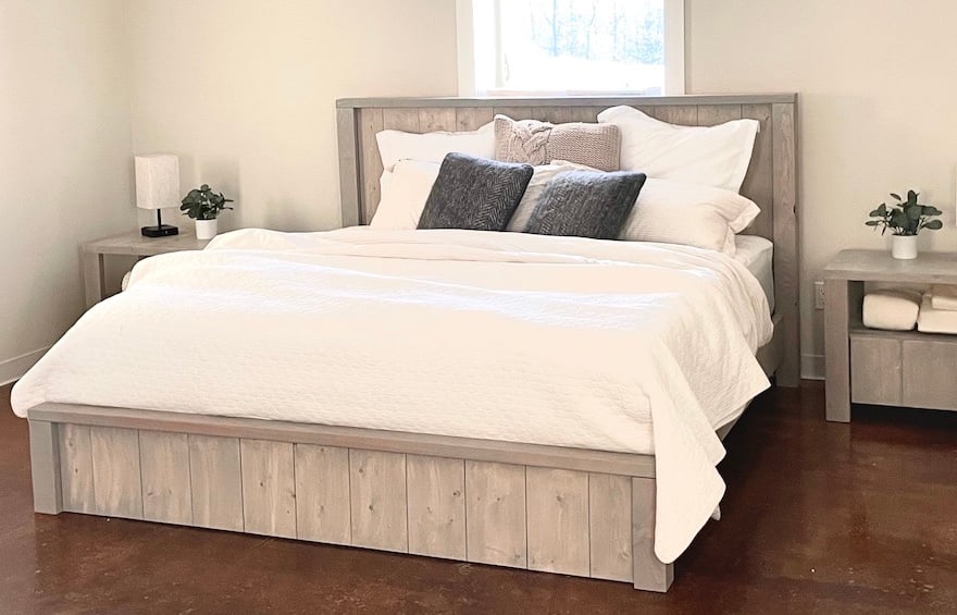 Rustic Modern Farmhouse Bed (All Mattress Sizes) woodworking plan