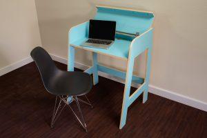 Simple Desk with Style – Metric woodworking plan