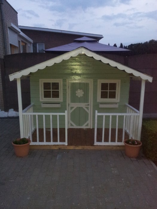 Pallets Playhouse woodworking plan
