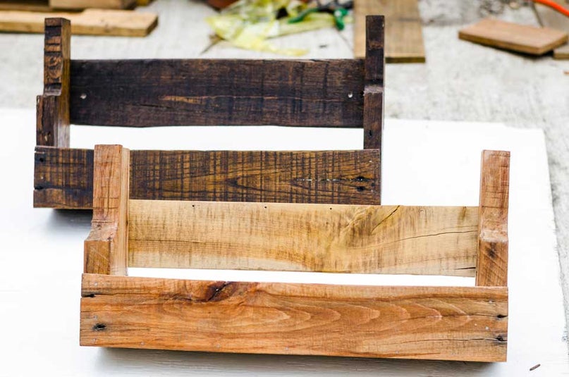 DIY RUSTIC PALLET WOOD SHELVES - Image 1