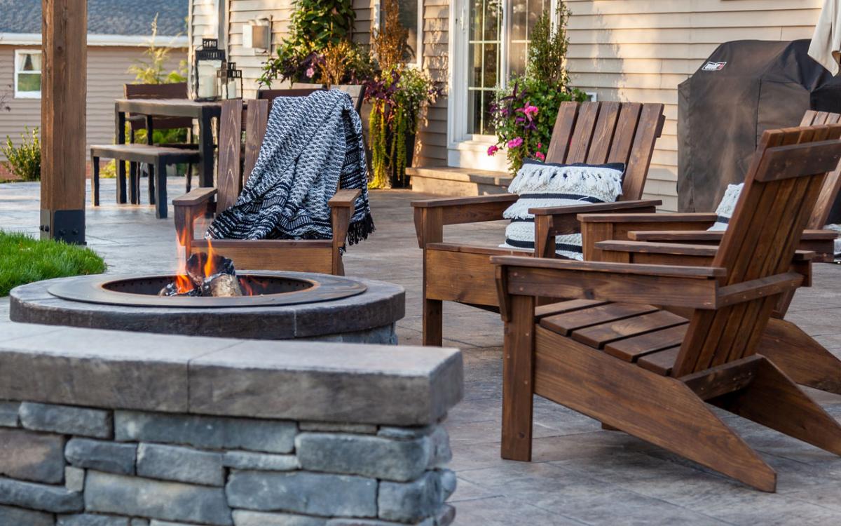 Classic Adirondack Chair - Image 1