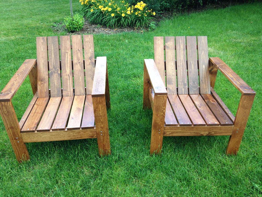 Simple Modern Outdoor Chair - Image 1