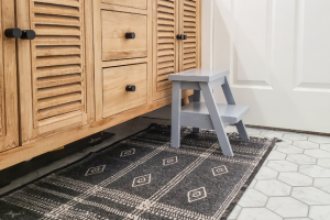 Kid's Stepping Stool - Image 1