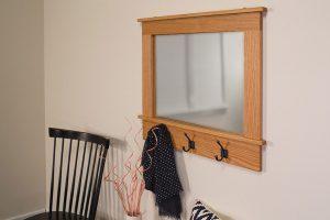 Wall-Mounted Mirror woodworking plan