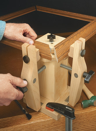 Shop-Made Miter Vise - Image 1